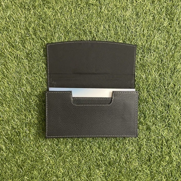 2021 Mercedes-Benz CLA 250 Owners Manual (CLA250 4MATIC, CLA250 Base 2.0L) - Picture 13 of 13